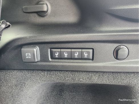Used 2021 Jeep Grand Cherokee L Overland w/ Luxury Tech Group IV AWD/4WD image 17