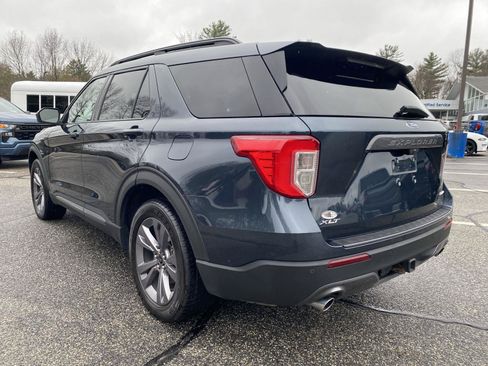 Used 2022 Ford Explorer XLT w/ Equipment Group 202A AWD/4WD image 5