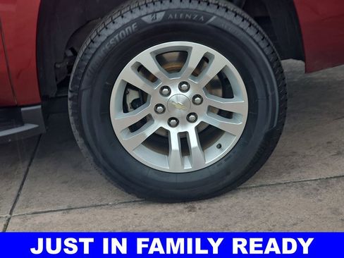 Used 2019 Chevrolet Suburban LS RWD image 36