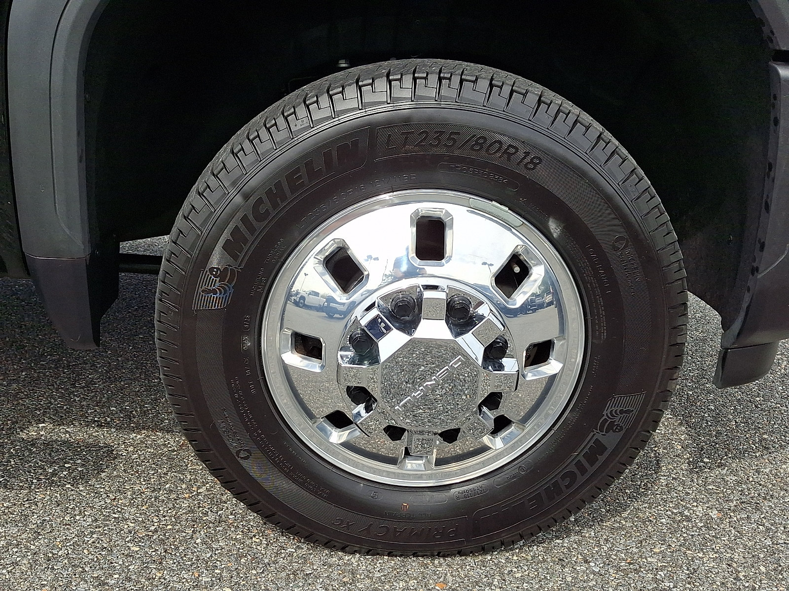Certified 2026 GMC Sierra 3500 Denali w/ Denali Reserve Package AWD/4WD image 9