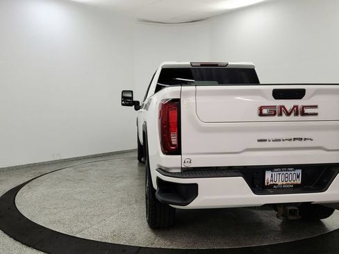 Used 2021 GMC Sierra 2500 AT4 AWD/4WD image 4