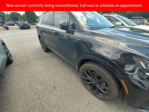 Used 2023 Kia Sorento SX AWD/4WD image 14