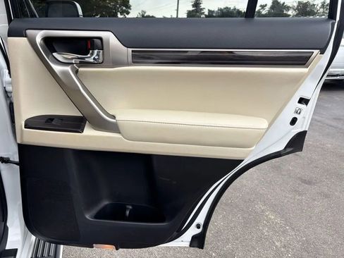 Used 2021 Lexus GX 460 Premium AWD/4WD image 27