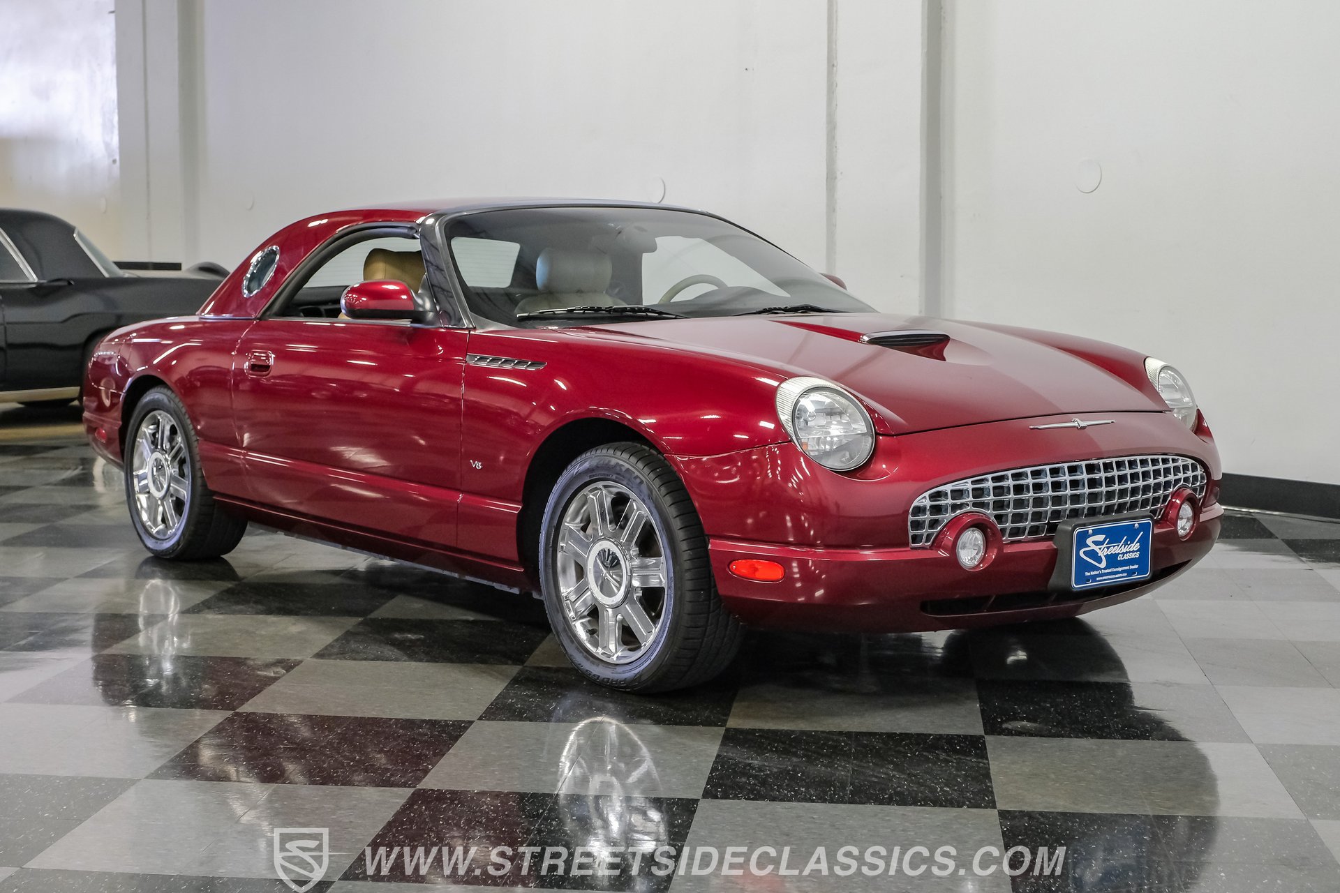 Used 2004 Ford Thunderbird RWD image 15