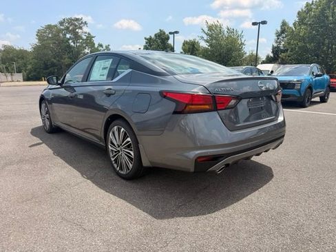 New 2026 Nissan Altima 2.5 SV w/ SV Premium Package FWD image 7