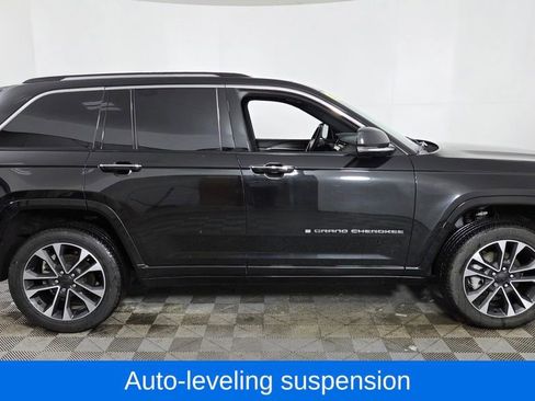 Used 2022 Jeep Grand Cherokee Overland w/ Luxury Tech Group IV image 9