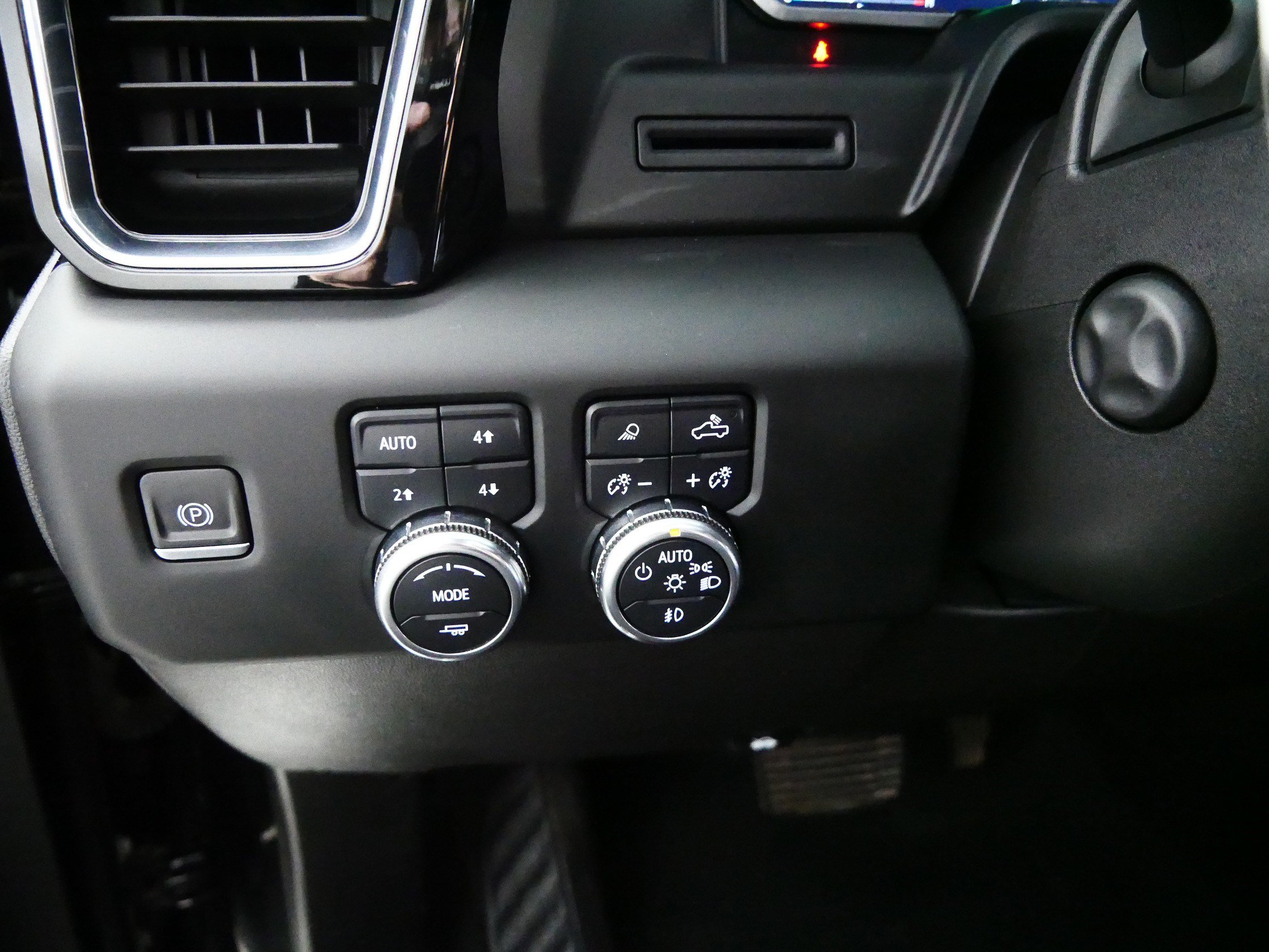 Used 2022 GMC Sierra 1500 Denali AWD/4WD image 26