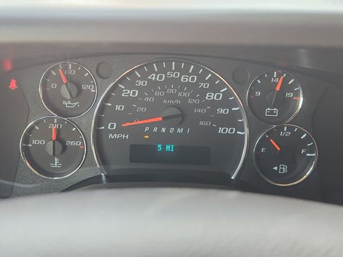 New 2025 Chevrolet Express 2500 w/ Driver Convenience Package image 7