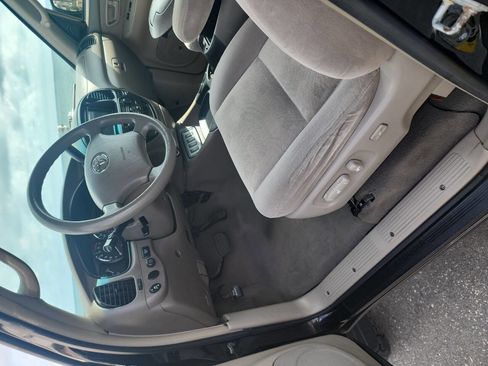 Used 2007 Toyota Sequoia SR5 RWD image 10