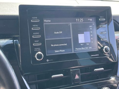 Used 2021 Toyota Camry SE w/ Convenience Package image 7