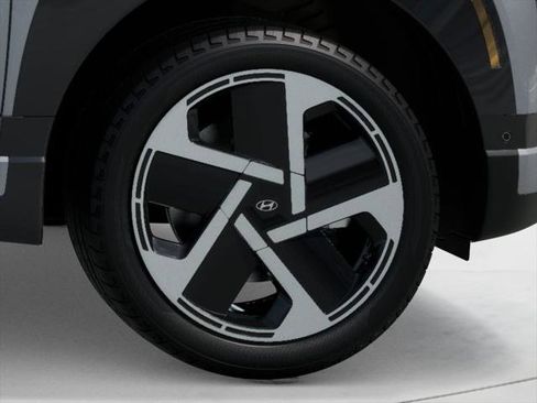 New 2026 Hyundai Ioniq 9 Limited image 8