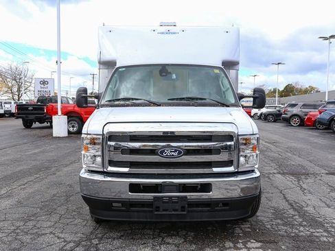 New 2026 Ford E-450 and Econoline 450 Super Duty w/ Power Equipment Group image 4