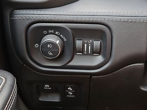 Used 2021 RAM 1500 Limited image 25