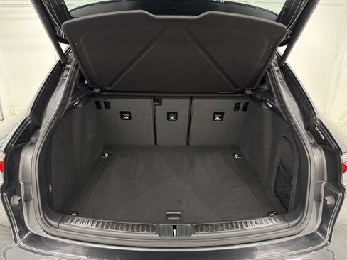 Certified 2025 Porsche Macan image 62