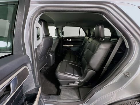 Used 2023 Ford Explorer XLT w/ Equipment Group 202A AWD/4WD image 24