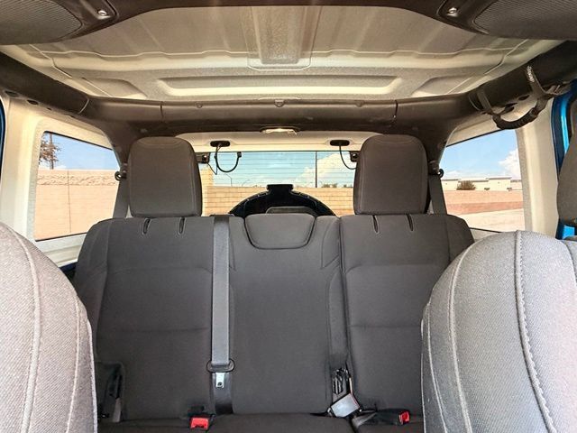 Used 2022 Jeep Wrangler Unlimited Sport AWD/4WD image 18
