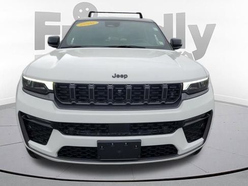 Used 2026 Jeep Grand Cherokee Summit w/ Obsidian Package AWD/4WD image 8