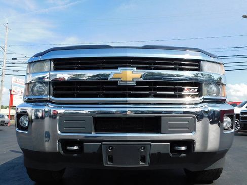 Used 2015 Chevrolet Silverado 2500 LT w/ LT Convenience Package AWD/4WD image 32