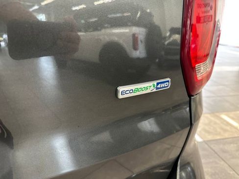 Used 2018 Ford Explorer Platinum AWD/4WD image 10