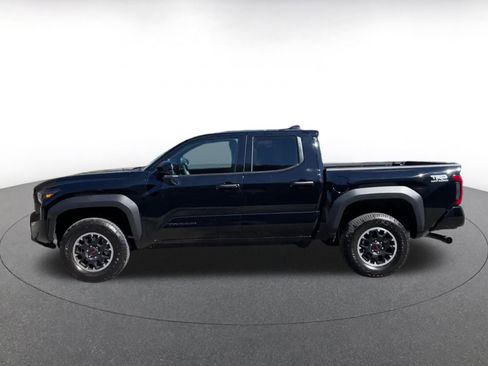 Used 2025 Toyota Tacoma TRD Off-Road image 8