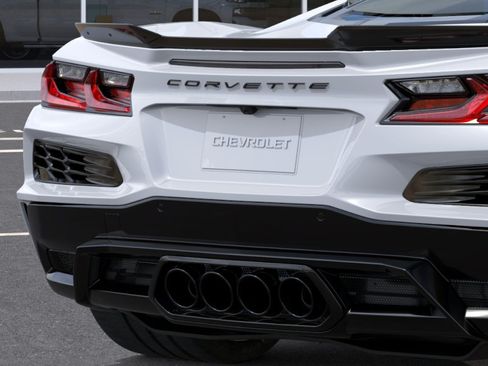 New 2026 Chevrolet Corvette Z06 w/ Stealth Interior Trim Package RWD image 38