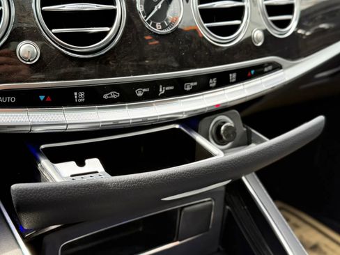 Used 2019 Mercedes-Benz S 560 4MATIC Sedan image 19