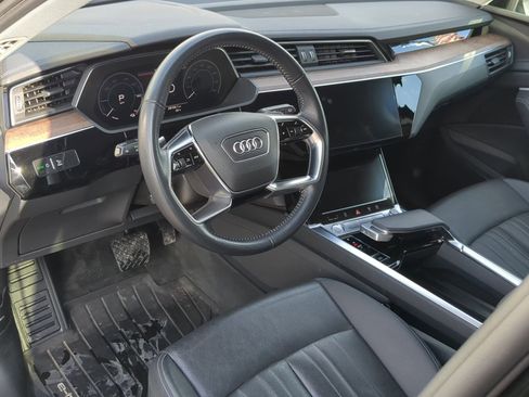 Used 2019 Audi e-tron Premium Plus image 14