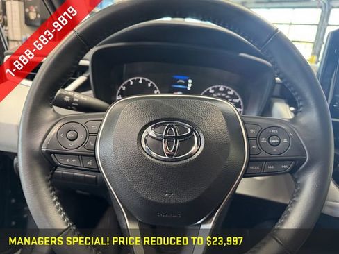 Used 2025 Toyota Corolla SE w/ Convenience Package FWD image 20