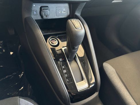 Used 2025 Nissan Versa SV FWD image 39