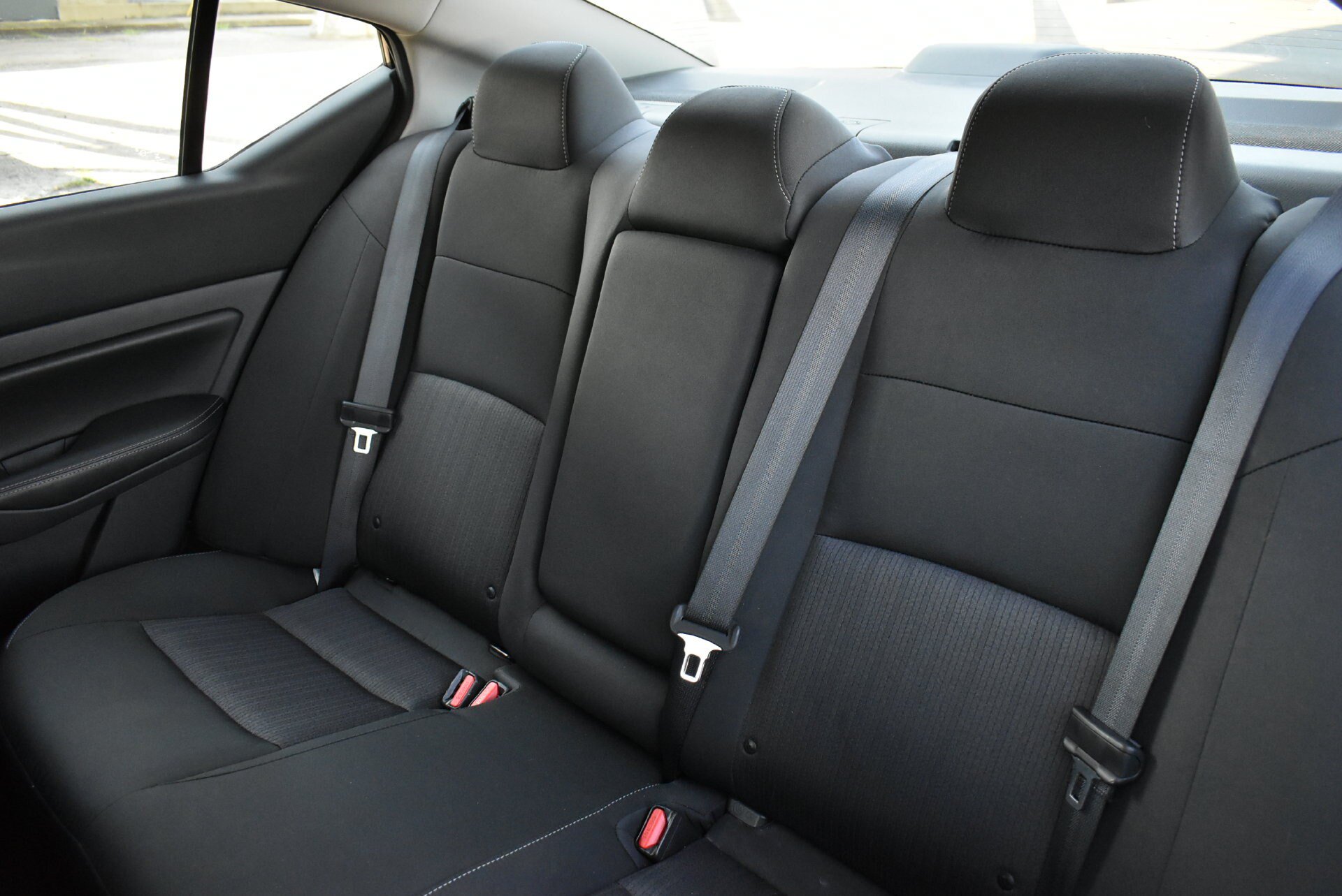 Used 2025 Nissan Altima 2.5 SV FWD image 15