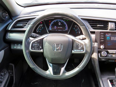 Used 2019 Honda Civic EX image 18