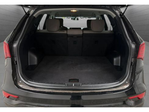 Used 2018 Hyundai Santa Fe Sport FWD image 18