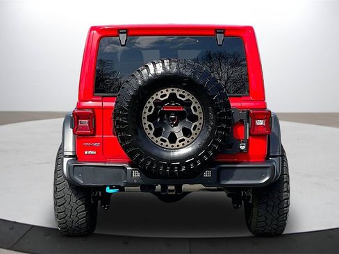 Certified 2022 Jeep Wrangler Unlimited Rubicon 4xe w/ Cold Weather Group image 8
