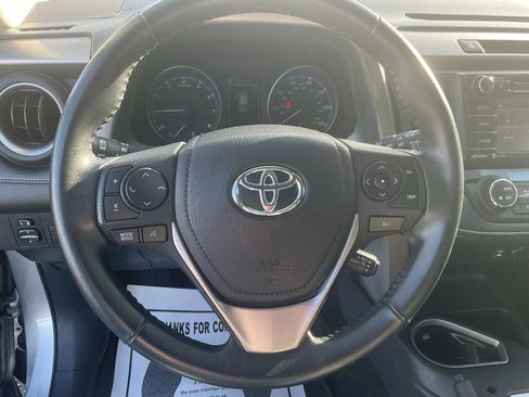 Used 2018 Toyota RAV4 XLE image 12