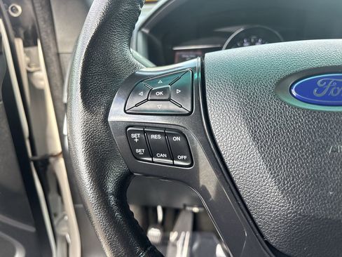 Used 2016 Ford Explorer XLT w/ Equipment Group 202A image 24