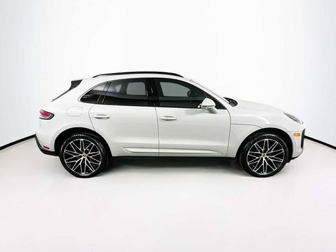 New 2026 Porsche Macan AWD/4WD image 8