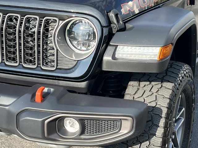 Certified 2026 Jeep Gladiator Mojave AWD/4WD image 11