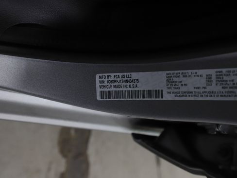 Used 2022 RAM 1500 Laramie image 26