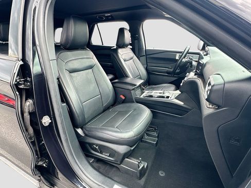 Used 2020 Ford Explorer Limited w/ Class III Trailer Tow Package image 30