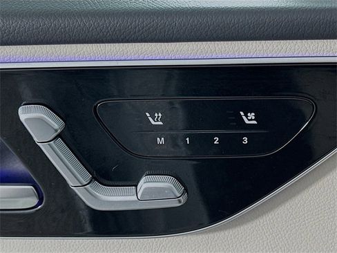 Certified 2025 Mercedes-Benz C 300 Sedan image 20