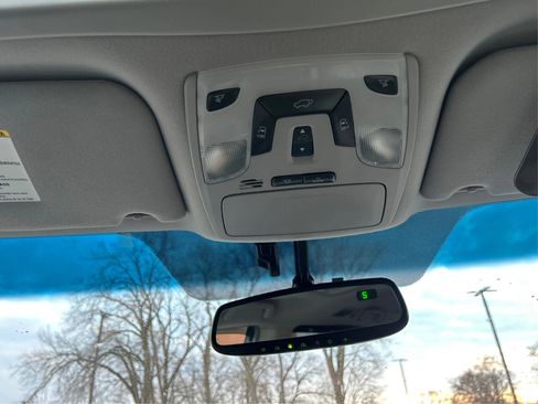 Used 2012 Toyota Sienna XLE image 17