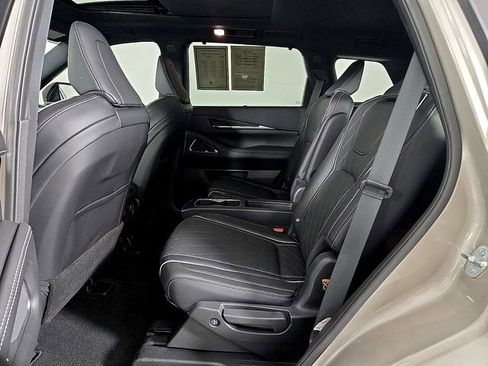 Used 2023 INFINITI QX60 Autograph w/ Cargo Package AWD/4WD image 11