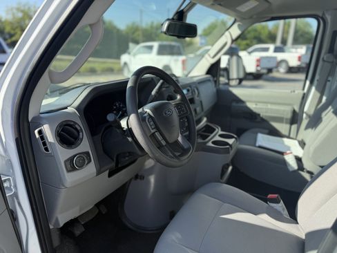 New 2026 Ford E-350 and Econoline 350 Super Duty w/ Power Equipment Group RWD image 7