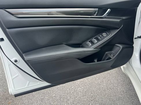 Used 2022 Honda Accord Sport image 18