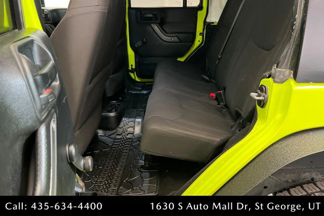 Used 2017 Jeep Wrangler Unlimited Sport w/ Connectivity Group AWD/4WD image 21