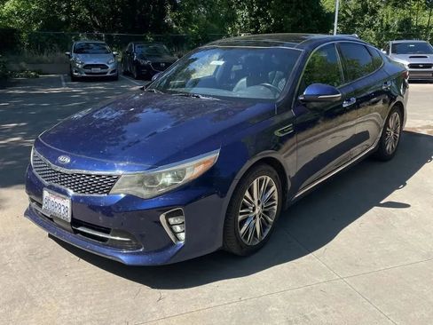 Used 2018 Kia Optima SX w/ Technology Package FWD image 1