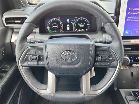 Certified 2026 Toyota 4Runner TRD Off-Road Premium w/ Tow Technology Package AWD/4WD image 9