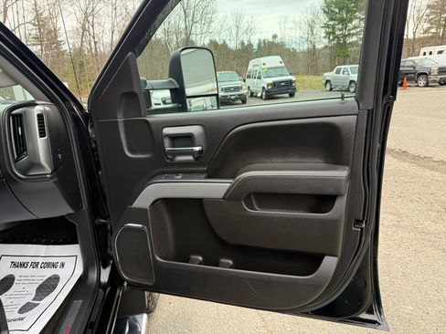 Used 2015 Chevrolet Silverado 2500 LTZ w/ Z71 Package, Off-Road AWD/4WD image 21