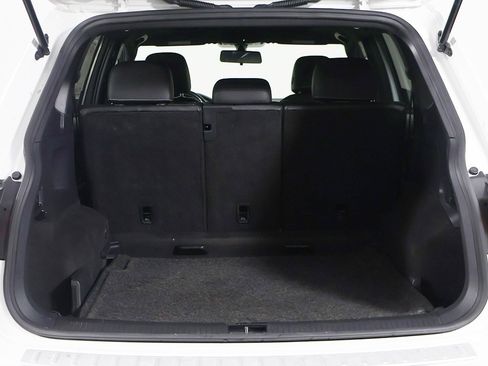 Used 2021 Volkswagen Tiguan SE R-Line image 19