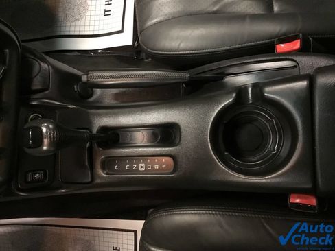 Used 2000 Chevrolet Camaro Z28 w/ Sport Appearance Pkg RWD image 50